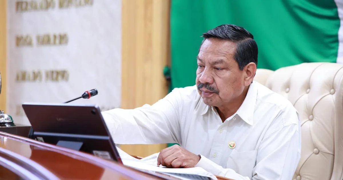 Aprueba Congreso más de 50 resoluciones legislativas