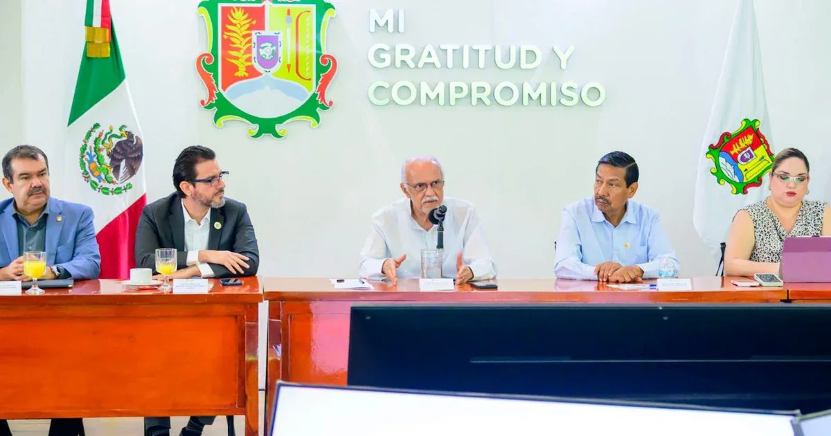 Navarro se reúne con Poderes y Fiscalía por Nayarit