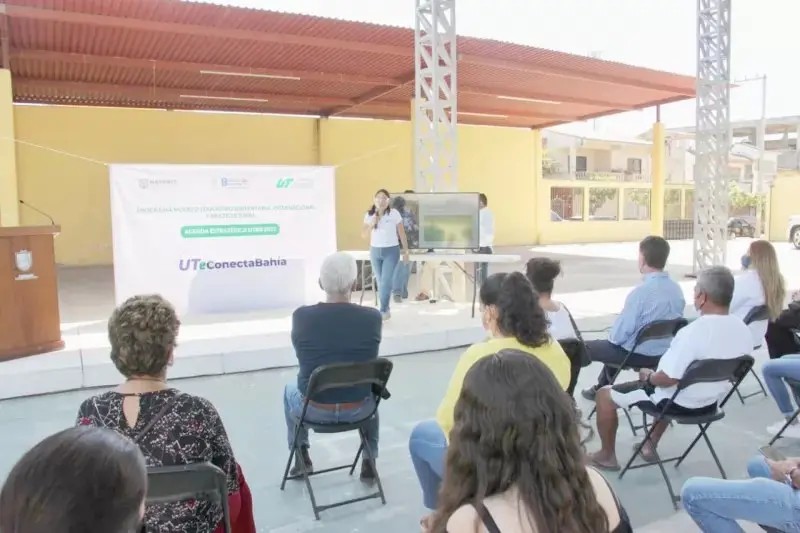 Participa el Gobierno de Bahía en Feria Educativa de la UTBB