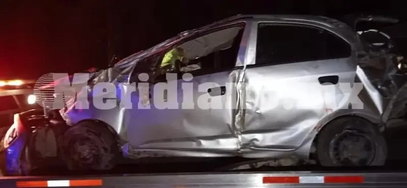 ¡aparatosa volcadura en boca de tomates!