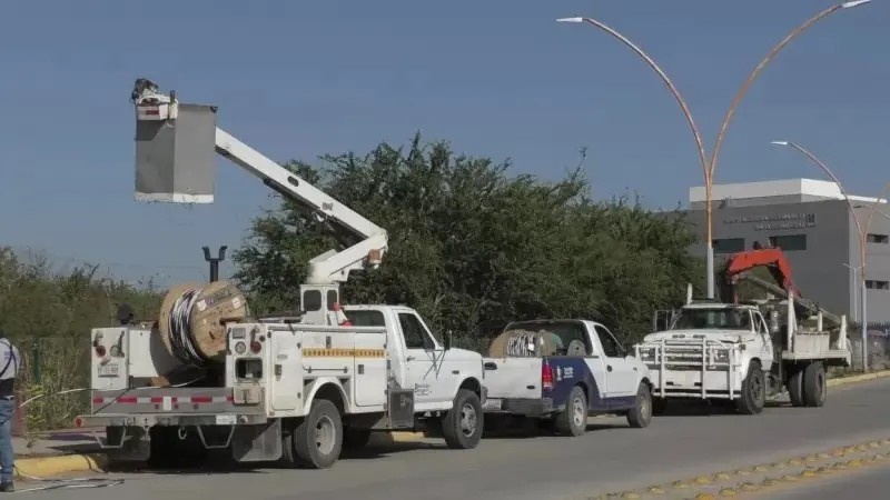 Rehabilitan alumbrado de los accesos a La Misión y Clínica 33