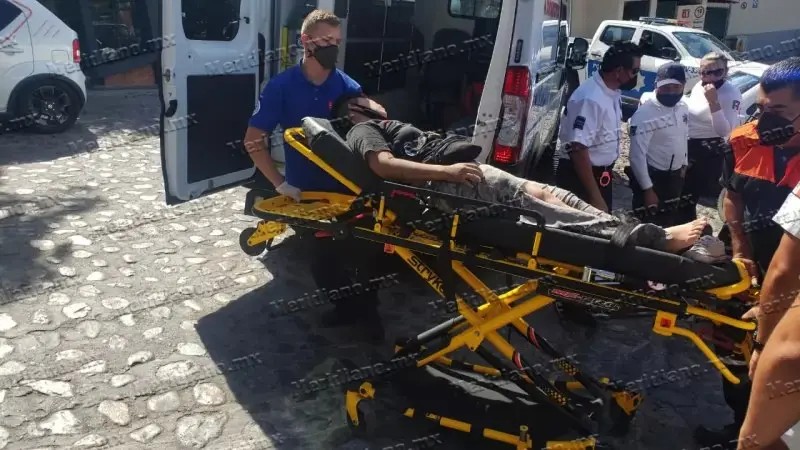 ¡choco mujer motociclista en puerto vallarta!