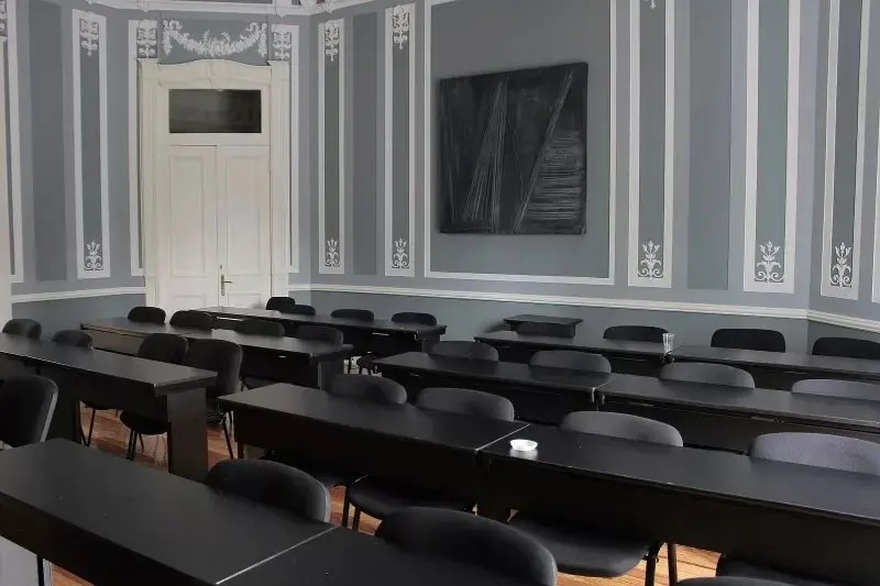 Frente a la pantalla