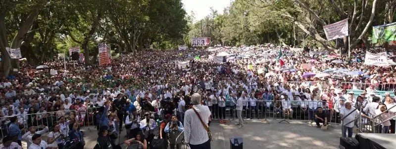 La política es de intereses, nada más