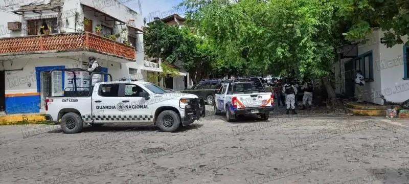 ¡con pistola en mano  asaltan a un muchacho!