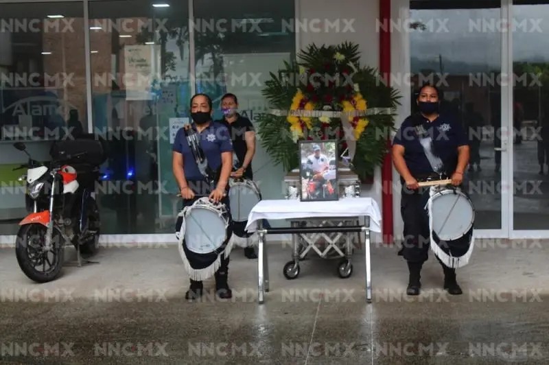 Puerto Vallarta. Despidieron con honores a oficial de Tránsito asesinado