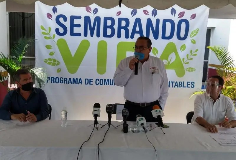 Entrega \"Sembrando Vida\" apoyos a productores nayaritas