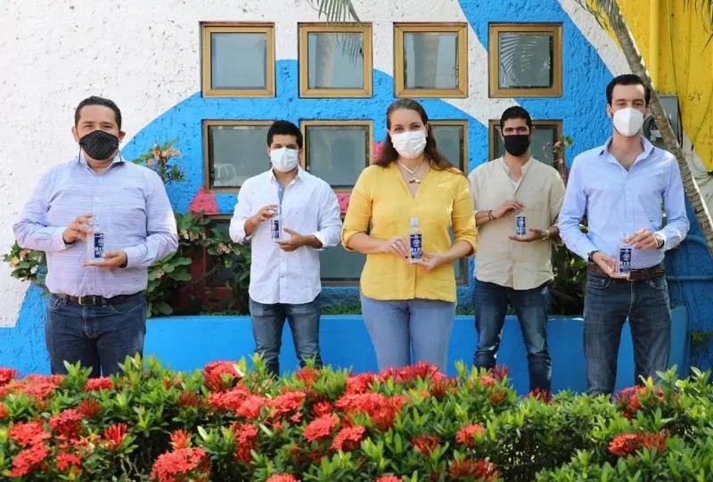 Recibe DIF Bahía donación de Gel Antibacterial