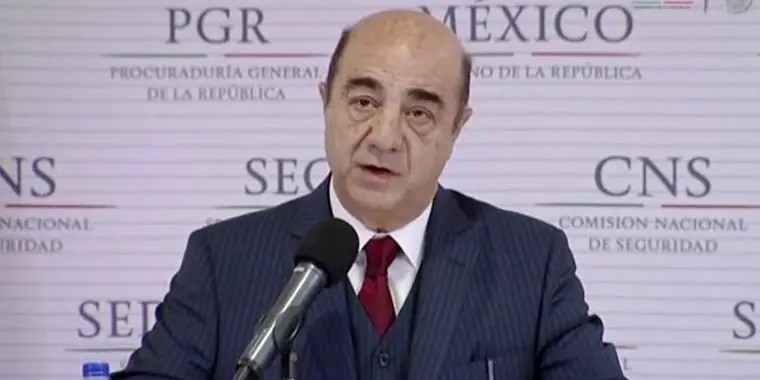 FGR investiga posible desvío de dinero por parte de Murillo Karam