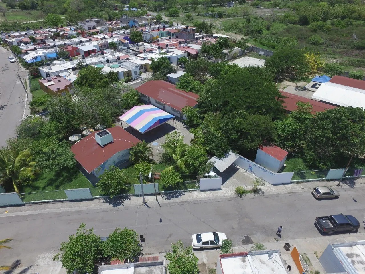 Con histórica donación de predios, Jaime Cuevas beneficia a 4 mil alumnos