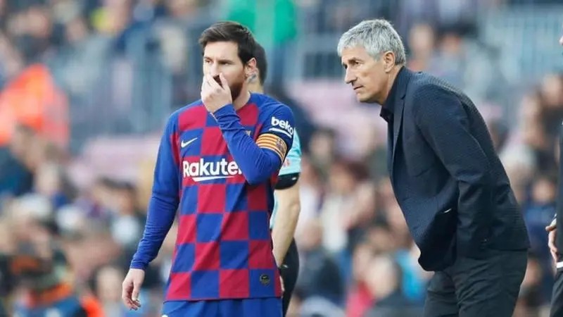 Setién: \"No me siento señalado por Messi ni pienso dejar al Barcelona\"
