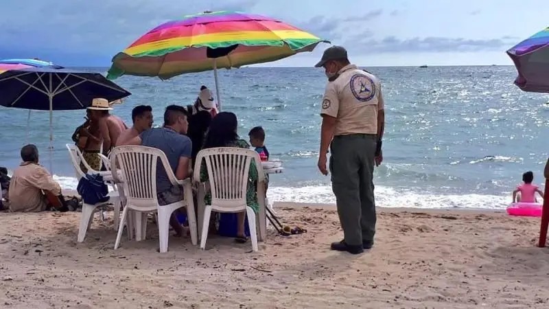 Vallartenses y turistas no Respetan los Protocolos
