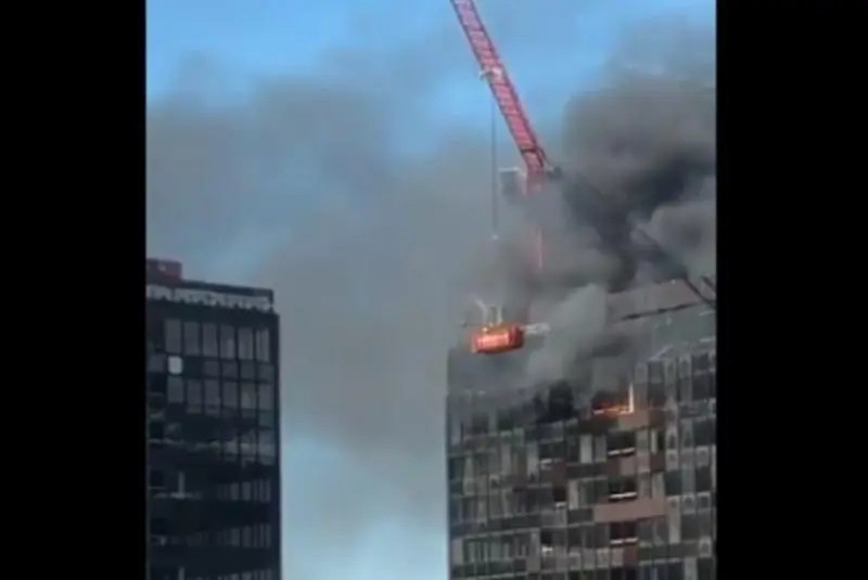 VIDEO: Se incendia el último piso del WTC en Bruselas