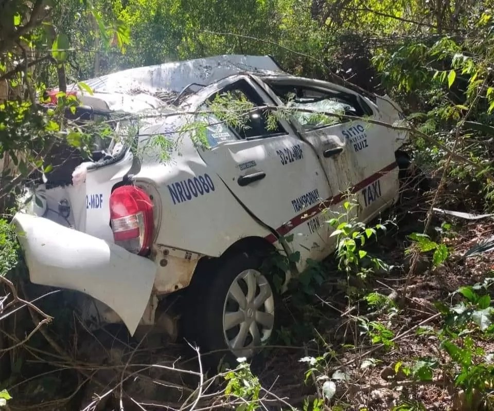 Hallan taxi de hombre buscado en Nayarit