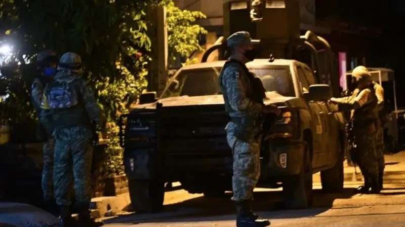 Mazatlán. Mantienen militares y policías estatales fuerte operativo en la colonia Azteca