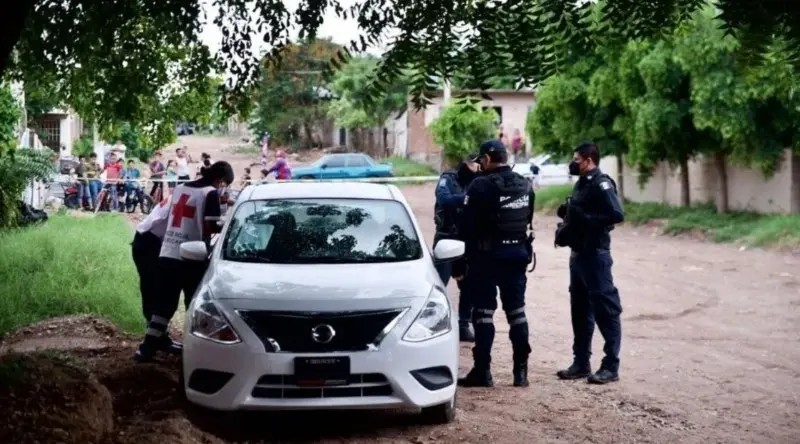 COVID-19. Muere hombre presuntamente contagiado al interior de un vehículo en Culiacán
