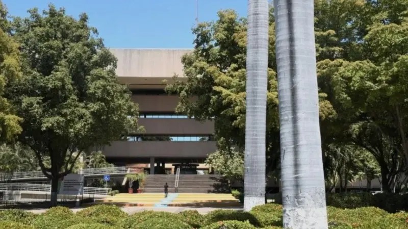 Sinaloa. Califica personal de salud de \"burla\" el festejo del 15 de septiembre