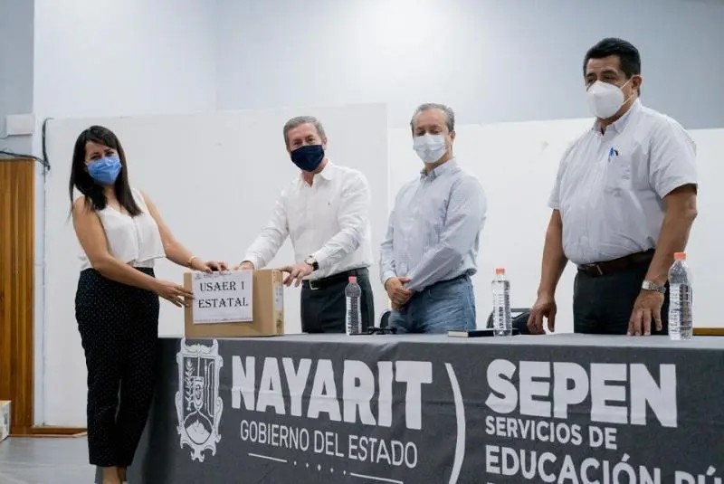 Gobierno de Nayarit entrega equipamiento pedagógico y tecnológico a los USAER y CAM.