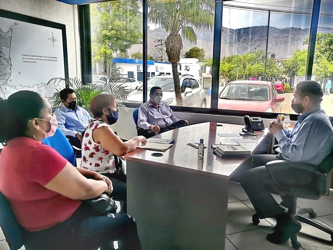 Tepic. Urgen vecinos de Valle de la Cruz desazolve de canales al SIAPA