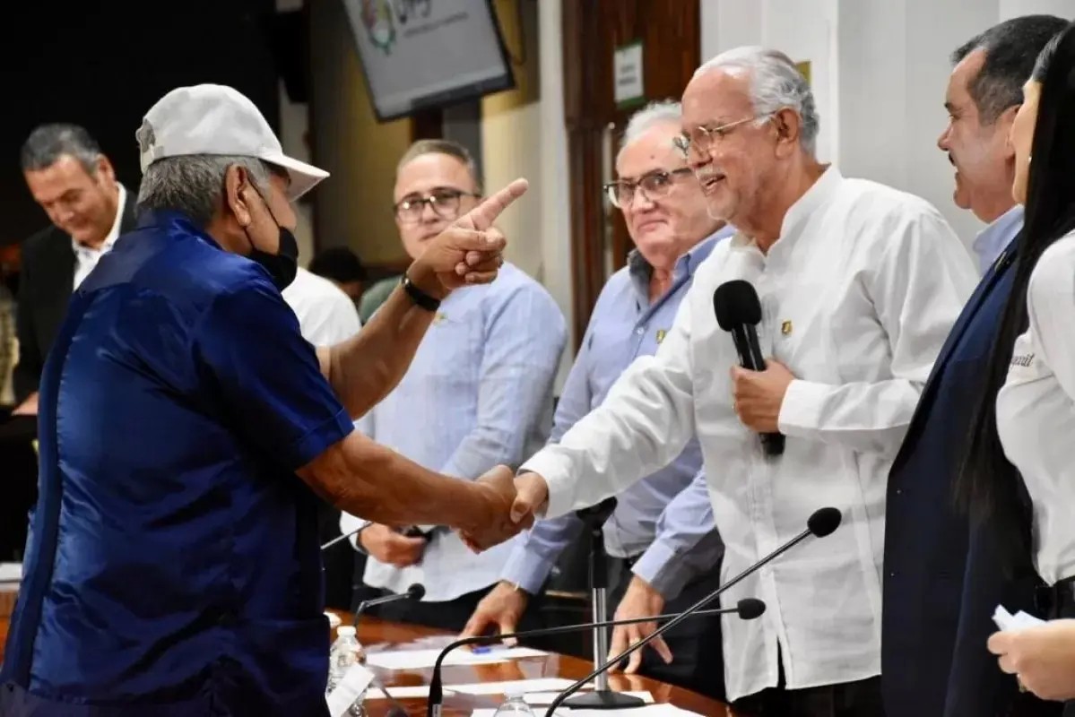 Dan justicia laboral a choferes públicos de Nayarit