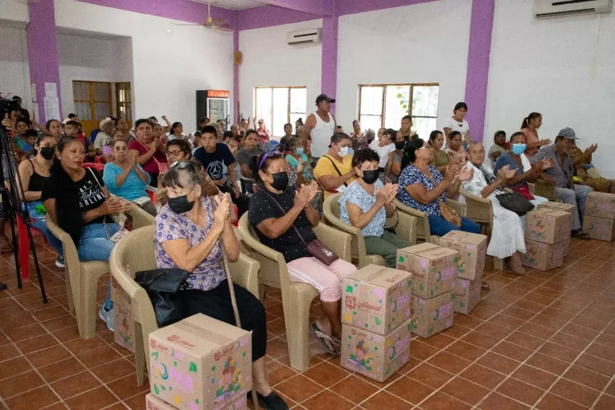 Alimentación para todas las familias prioritarias: Beatriz Estrada Martínez