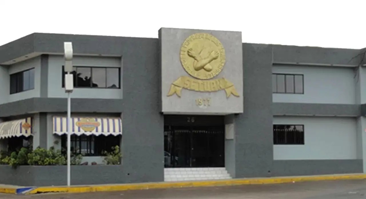 Detienen a dos integrantes del SETUAN en posesión de nómina \"fantasma\"