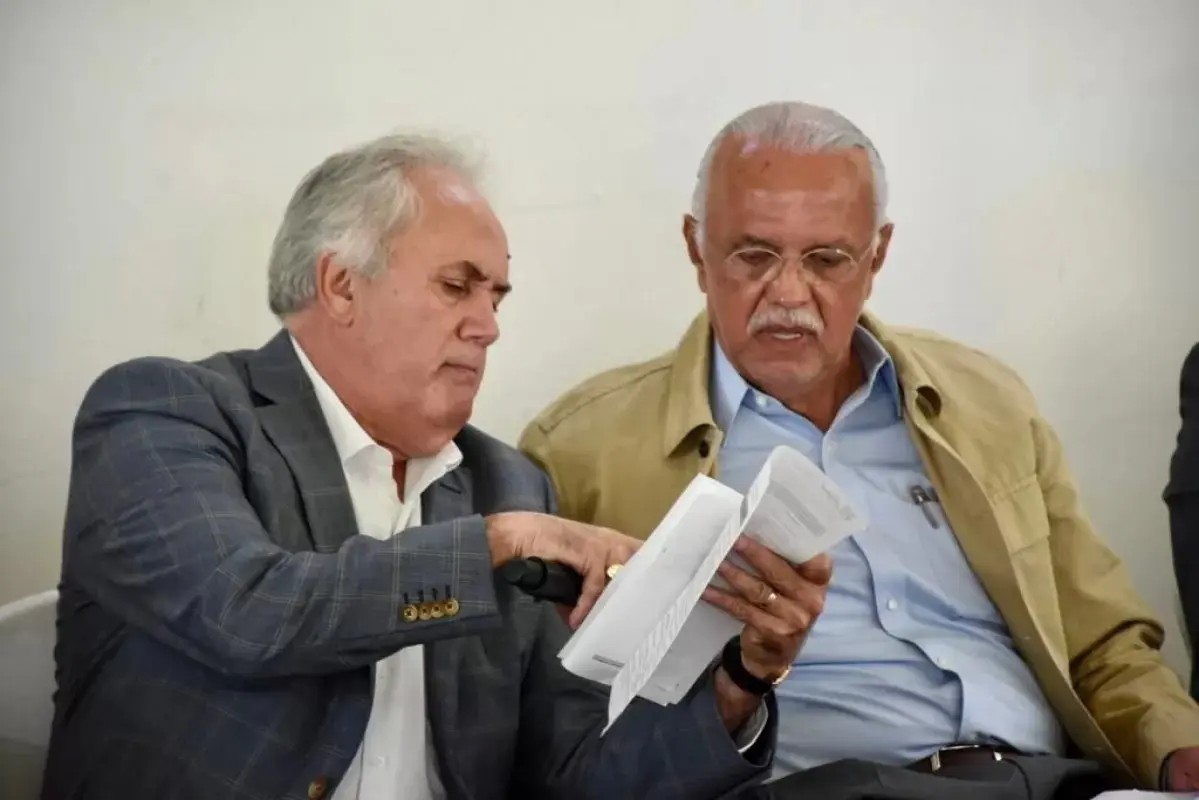 Saldan deuda con CFE