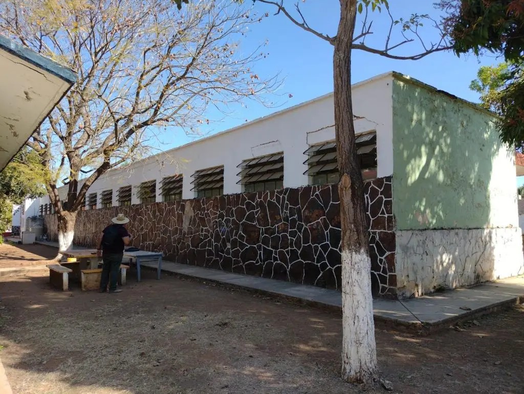 Encabeza Navarro Quintero la transformación educacional de Compostela