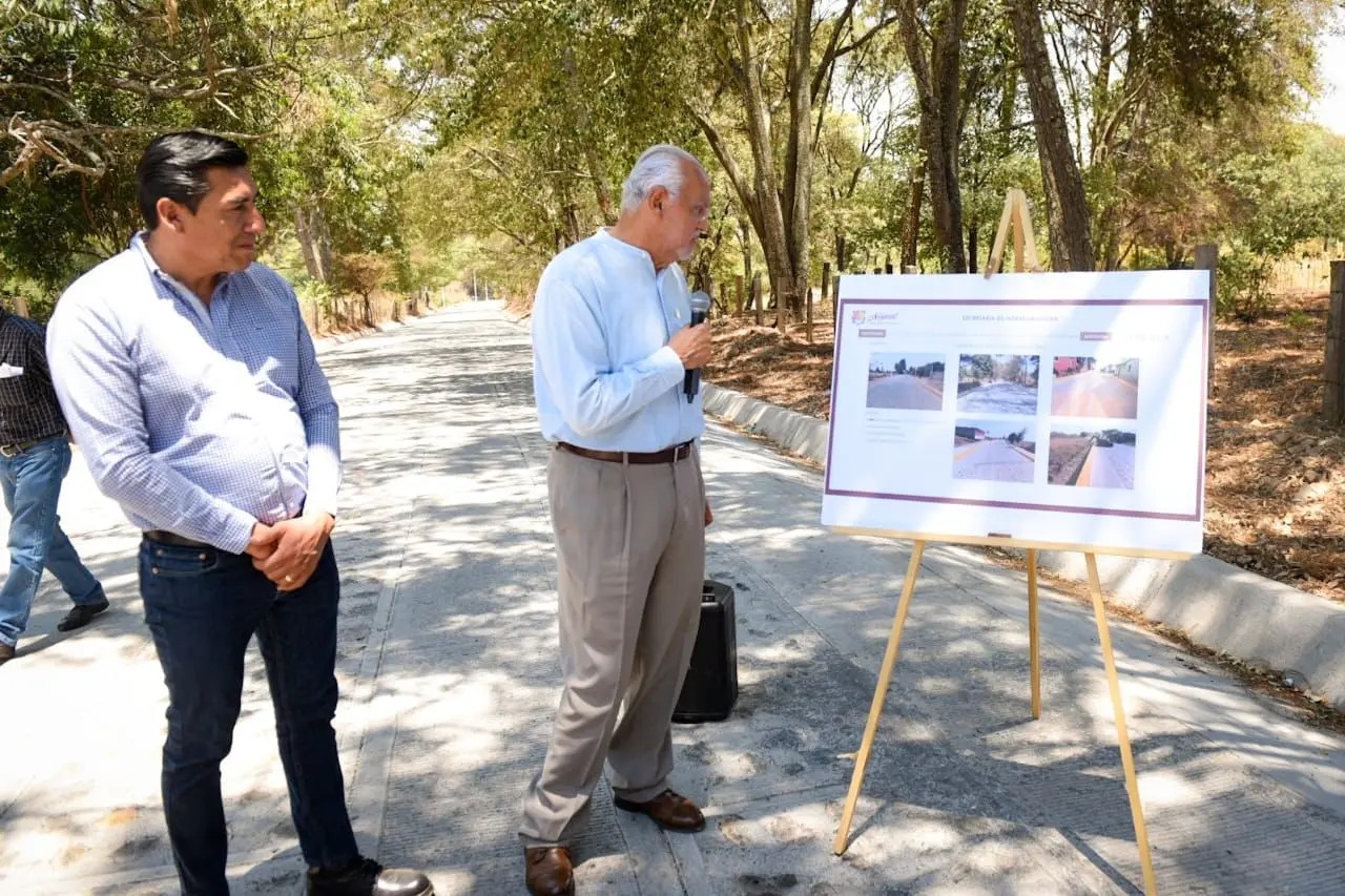 Entrega Navarro Quintero obras por más de 22 mdp