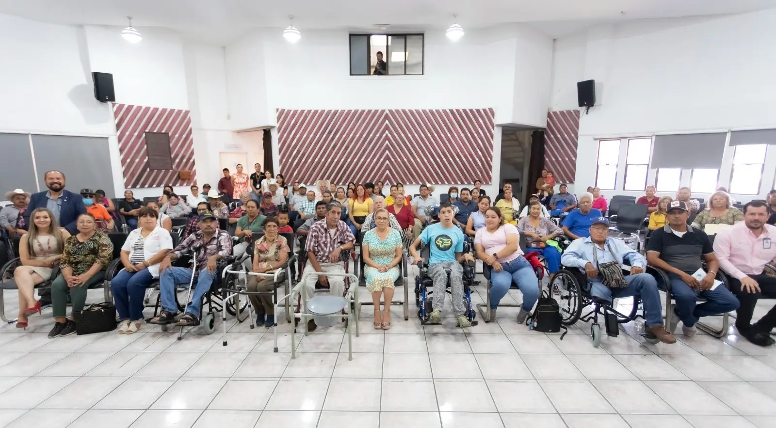 Entrega DIF Nayarit aparatos de movilidad para beneficio de 98 personas con discapacidad