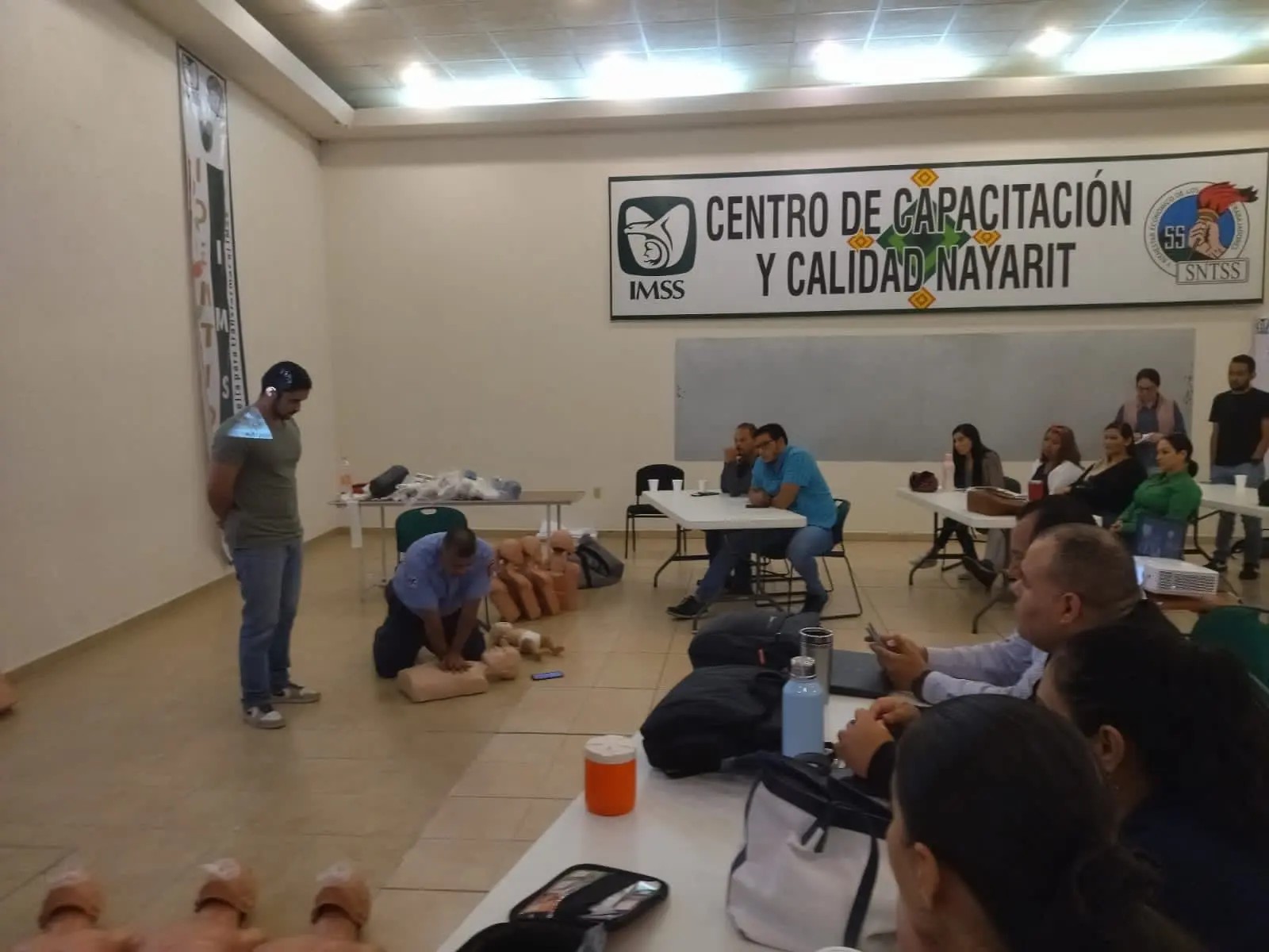 Capacitan a la DICONSA e IMSS en materia de protección civil