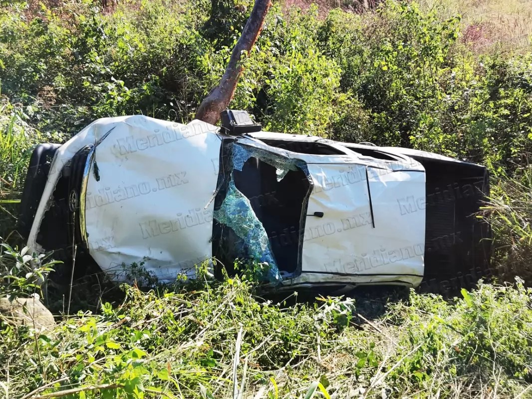 Se salvó de morir aplastado conductor de camioneta