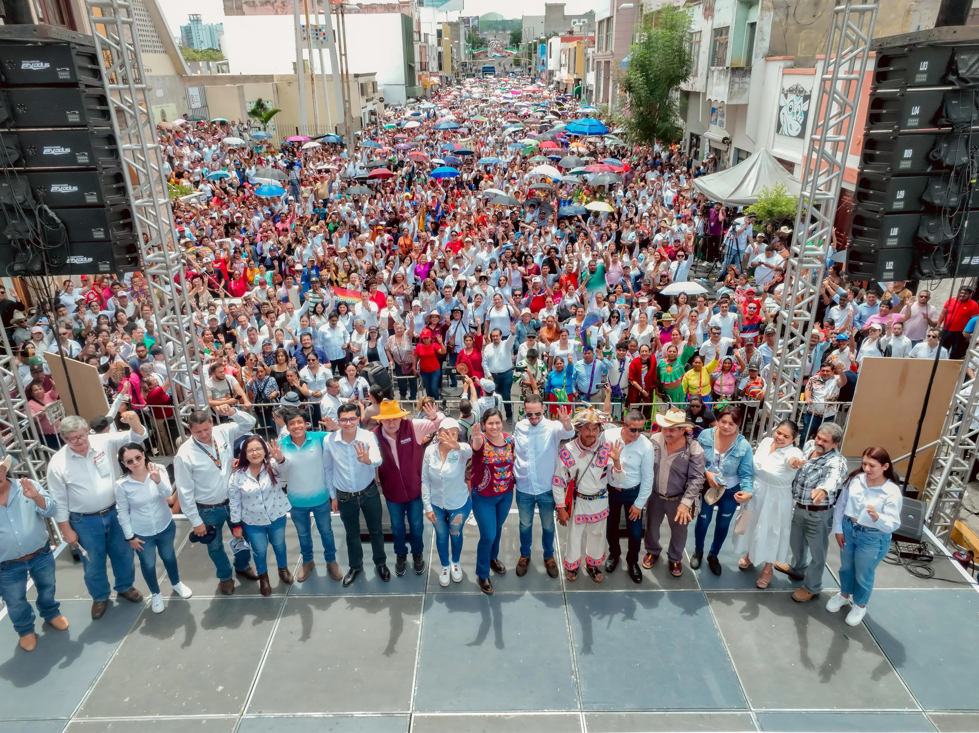 Reafirma Elizabeth López Blanco su compromiso con los pobres