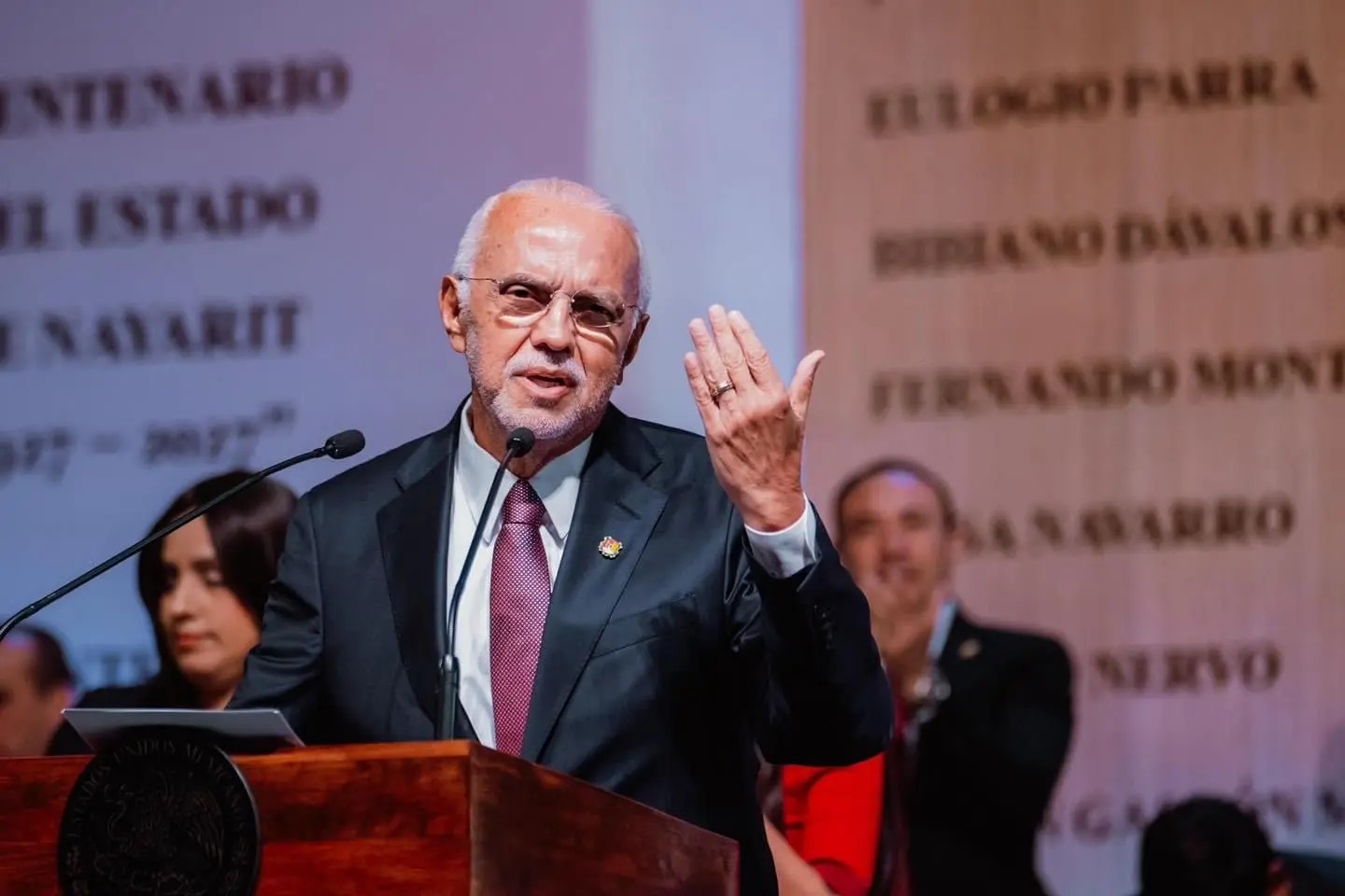 Presenta Navarro Quintero su tercer informe