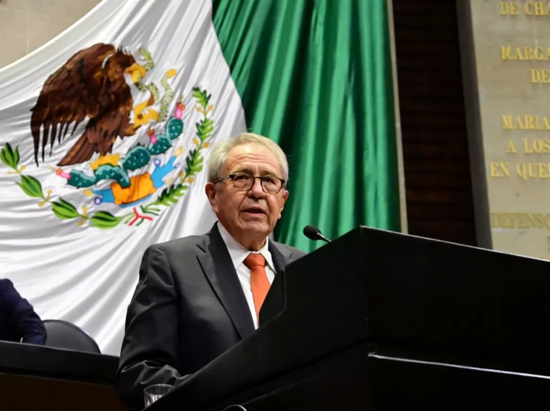 Comparece Secretario de Salud en San Lázaro