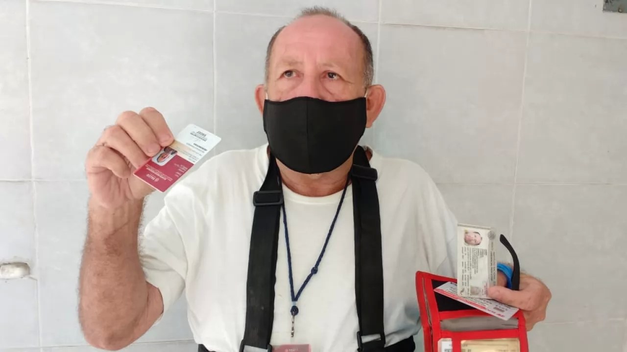 \"Un gordo bien vestido me robó todos mis ahorros\"