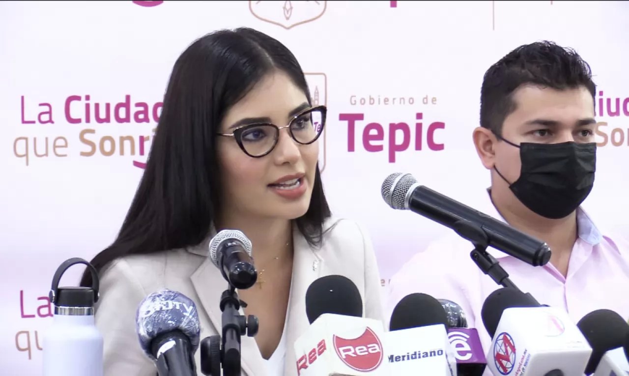 Gastaron más de 70 millones de pesos en aviadores: Geraldine Ponce