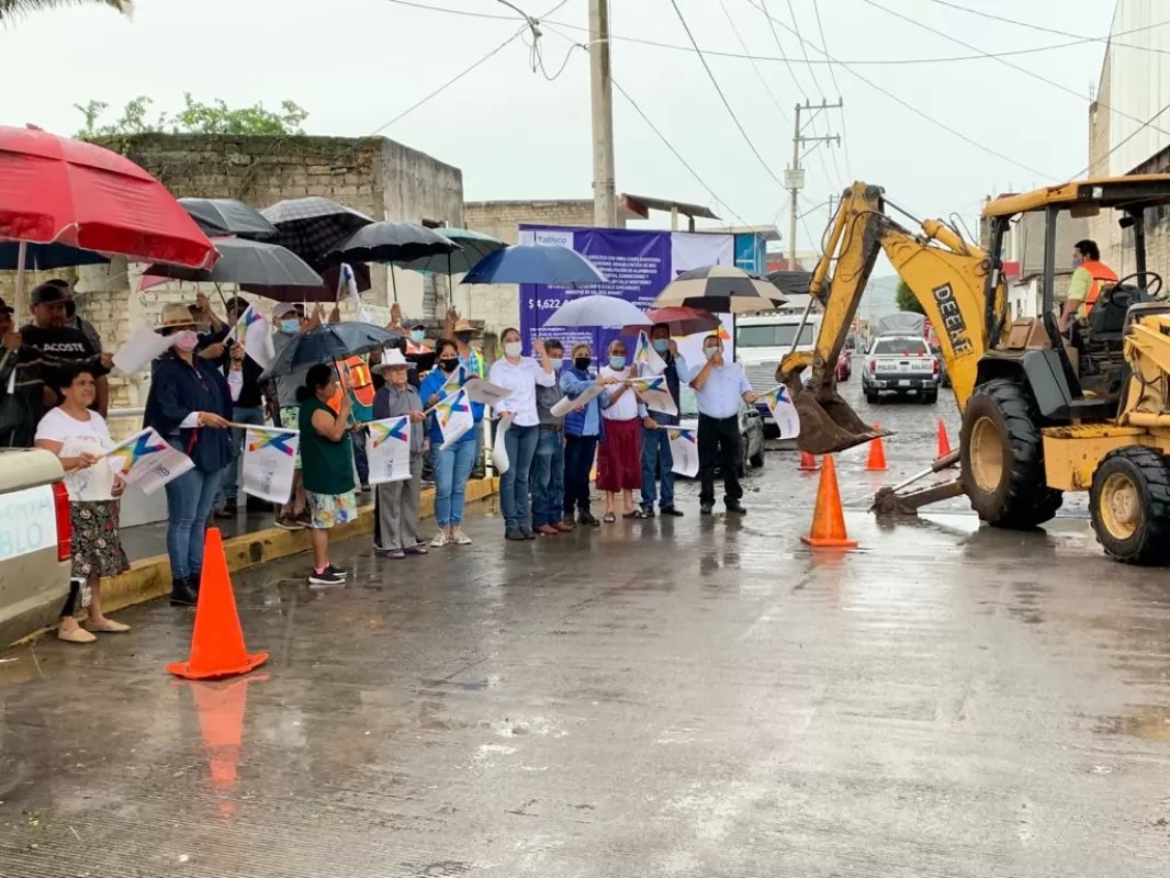 Arranca rehabilitación de la calle Monterrey en el centro de Xalisco