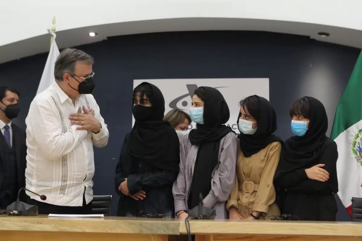 Da México refugio a cinco mujeres de Afganistán