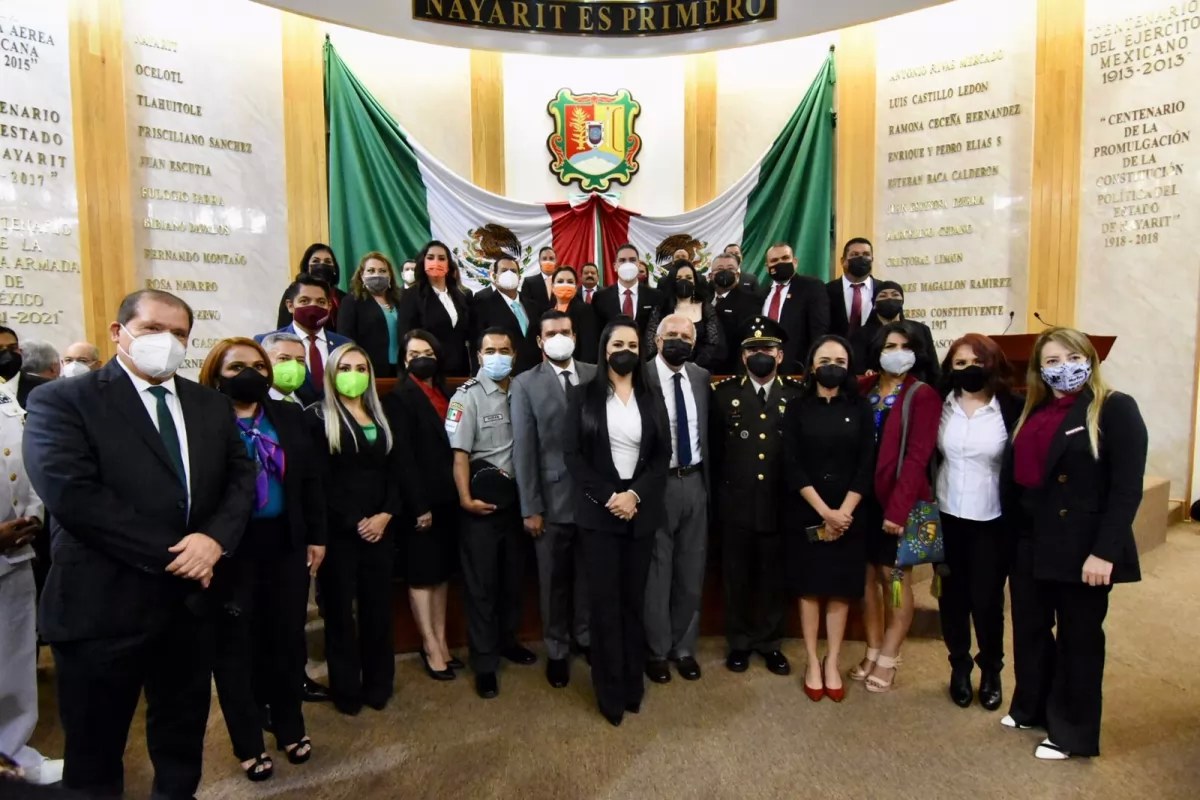 Antonio Echevarría García y Miguel Ángel Navarro testigos de honor de la histórica XXXIII legislatura