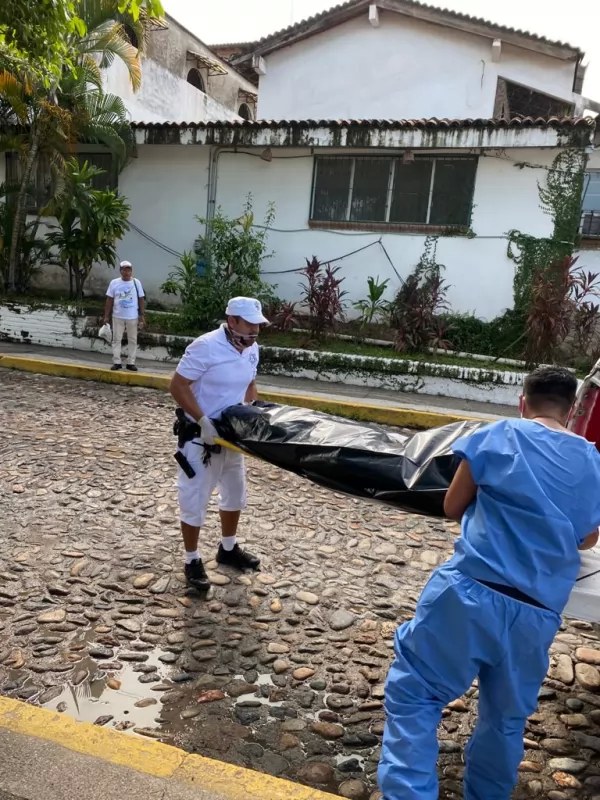 ¡se murió  extranjero!