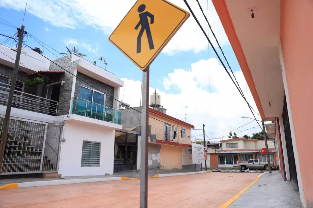 Recupera Gobierno del Estado vialidad de la colonia Aviación