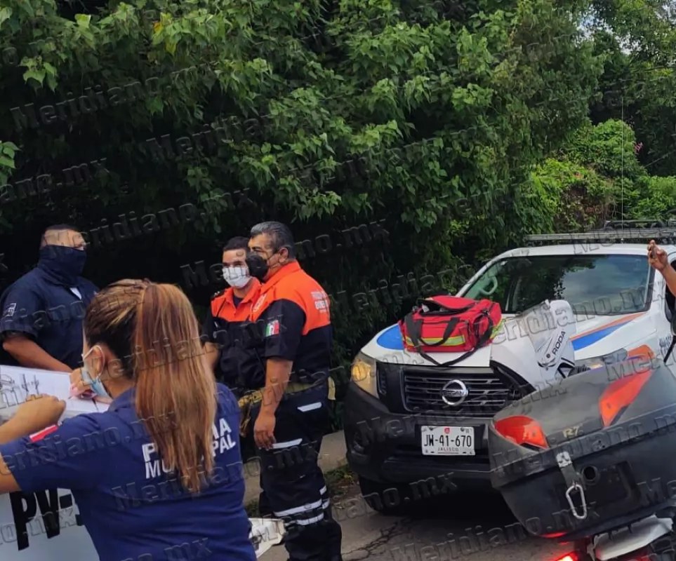 ¡feroz riña a navajazos en la colonia las peñas!