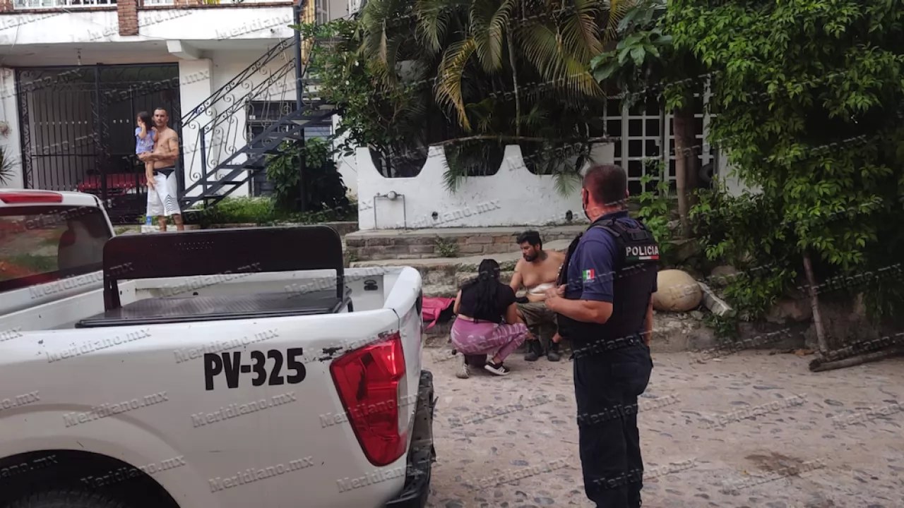 ¡lo navajearon  en ramblases!