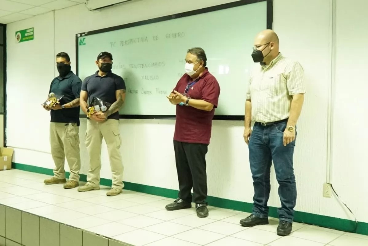 Capacitan a Policías Estatales en Medicina Táctica