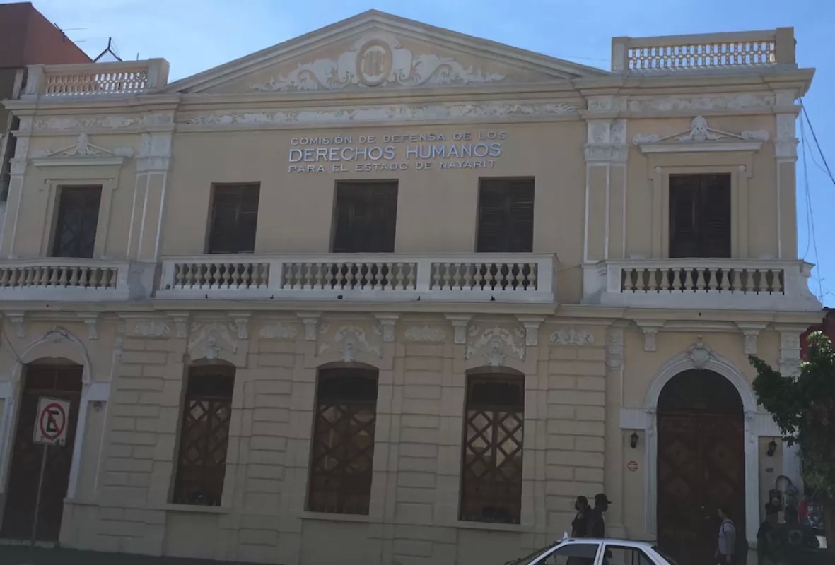 Cierran puertas de la CDDH Nayarit tras contagio de coronavirus