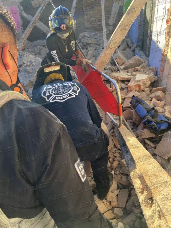 Se derrumba casa en san cayetano