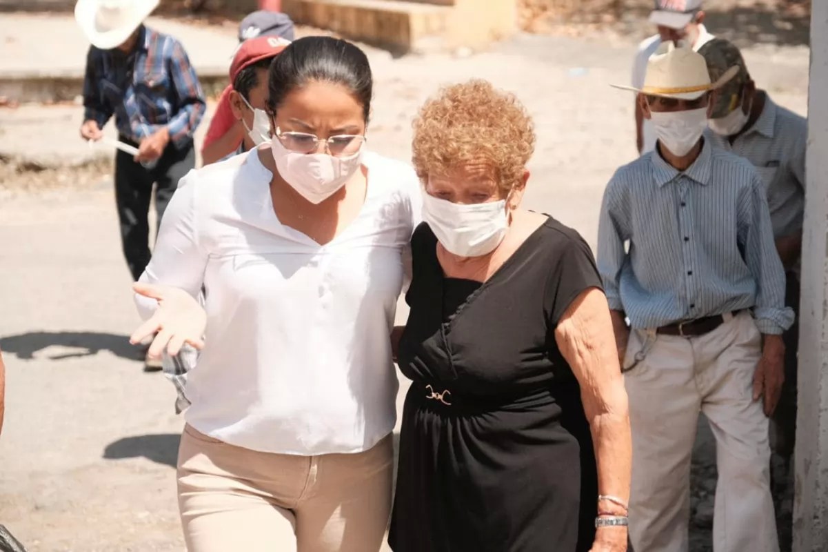 Dejaré finanzas sanas y cero adeudos en San Blas: Candy Yescas