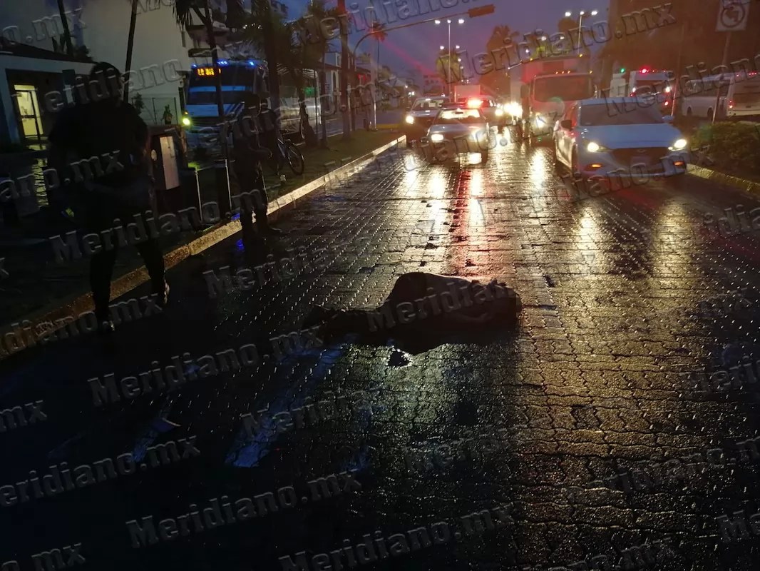 ¡un jovencito atropellado!