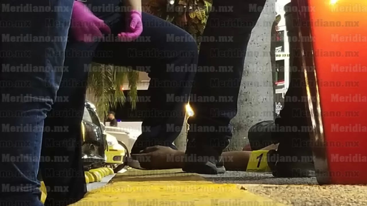 Muere misterioso hombre en Plaza de Nuevo Vallarta